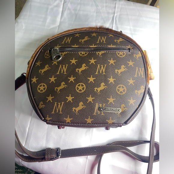 Montana West Brown Crossbody Bag with Chain Detail - Picture 5 of 6